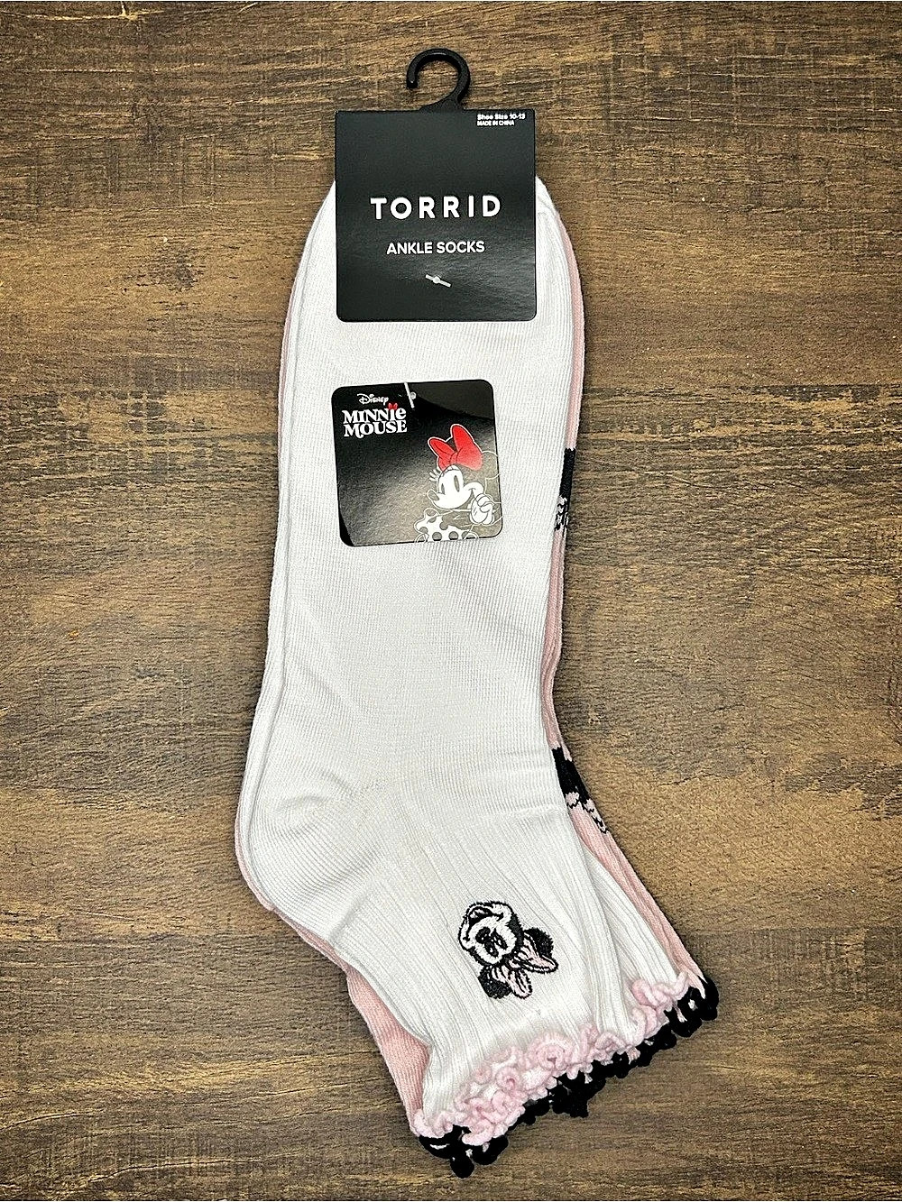 NWT Torrid Disney Minnie Mouse 2 Pack Ruffle Ankle Socks White Pink Shoe 10-13